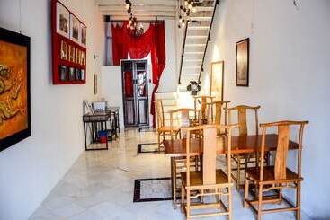 تختخواب و صبحانه The Rumah Batu Heritage