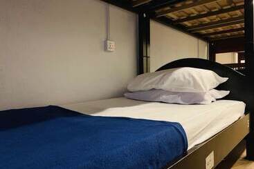 Cookoobird Home   Hostel