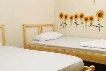 Cookoobird Home   Hostel