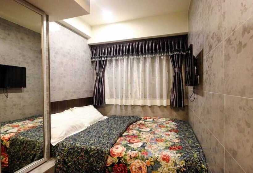 هتل Cindy Hostel