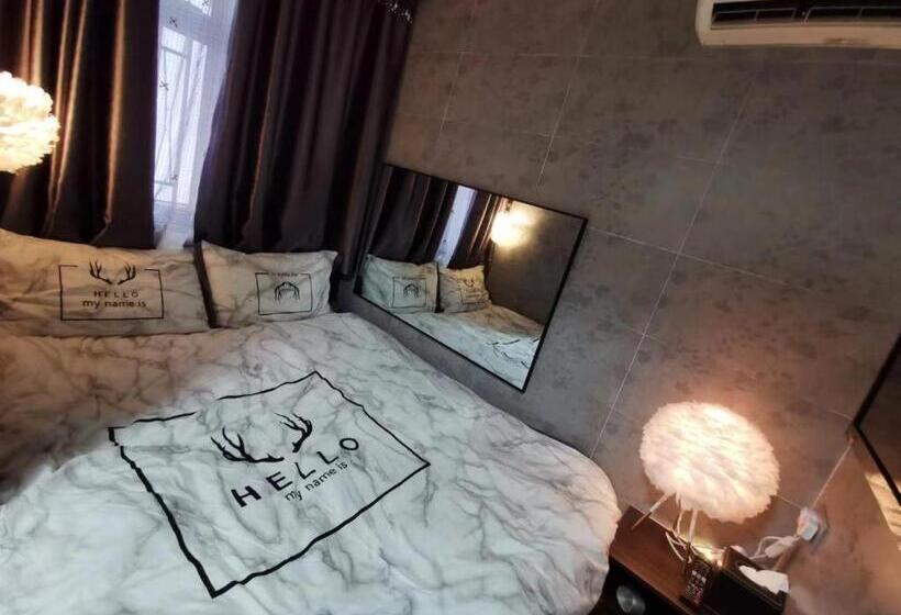 هتل Cindy Hostel