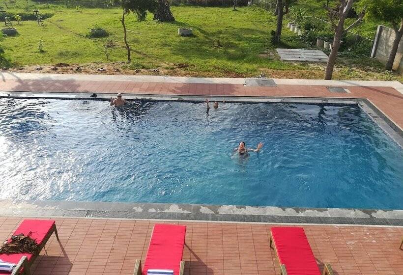 هتل Flamingo Nature Resort