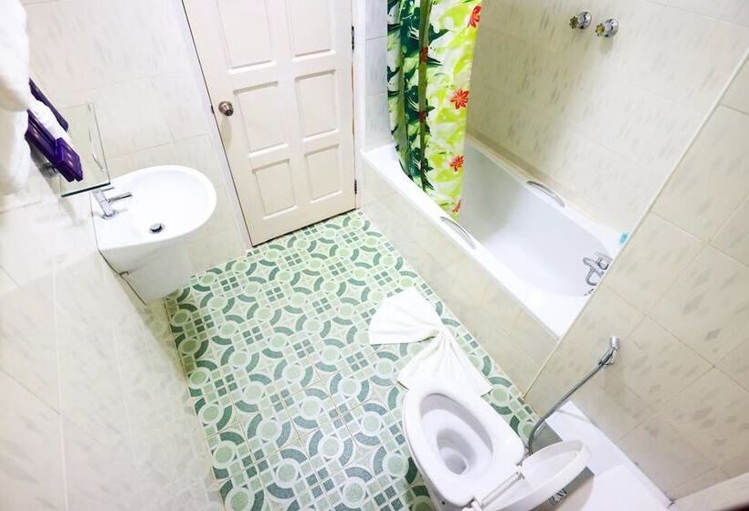 Golden Gum Kino Hotel Nyaung Shwe