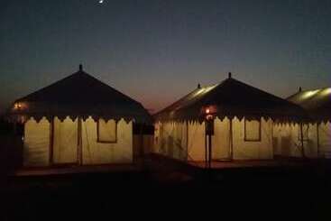 هتل Hiriz Gorewali Resort