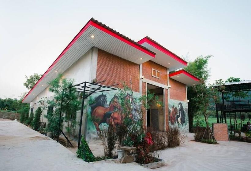 هتل Oxygen Homes&hills