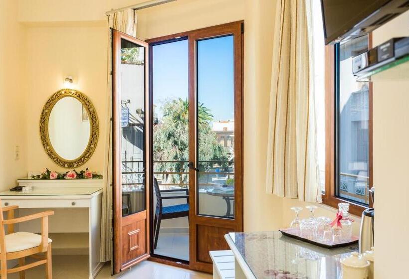 בית מלון כפרי Polyxenia Suites