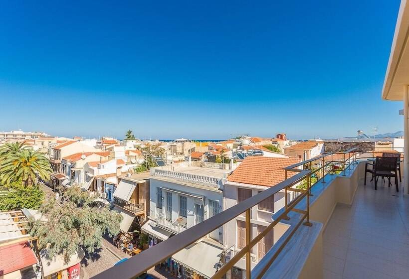 בית מלון כפרי Polyxenia Suites