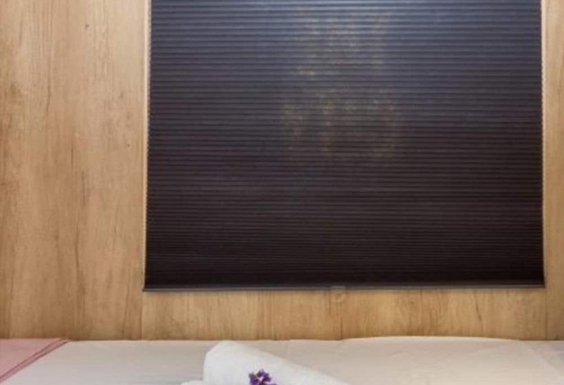 Annunziata Urban Den By Loc Hospitality
