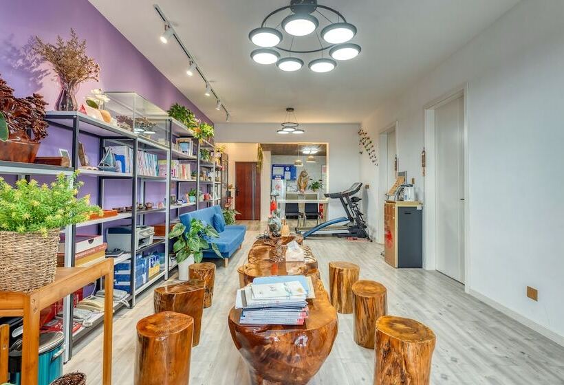 پانسیون Tengchong Two Suite Guesthouse