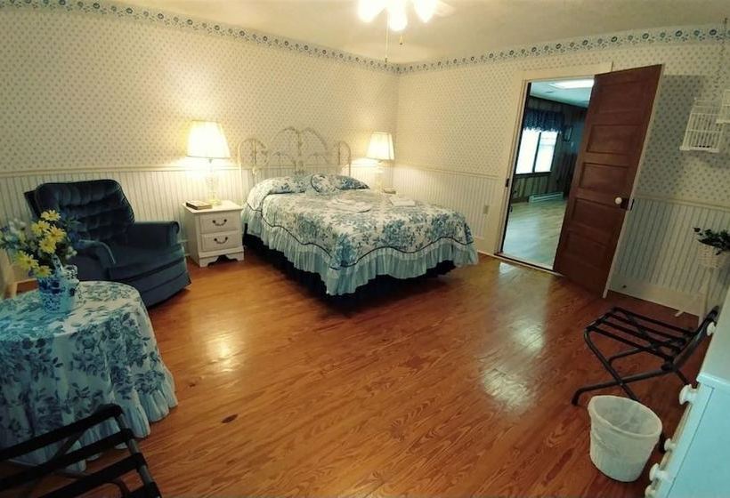 Rb Ranch House