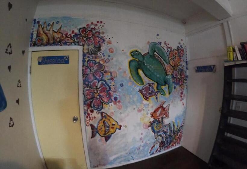 ユースホステル Zamamia International Guesthouse