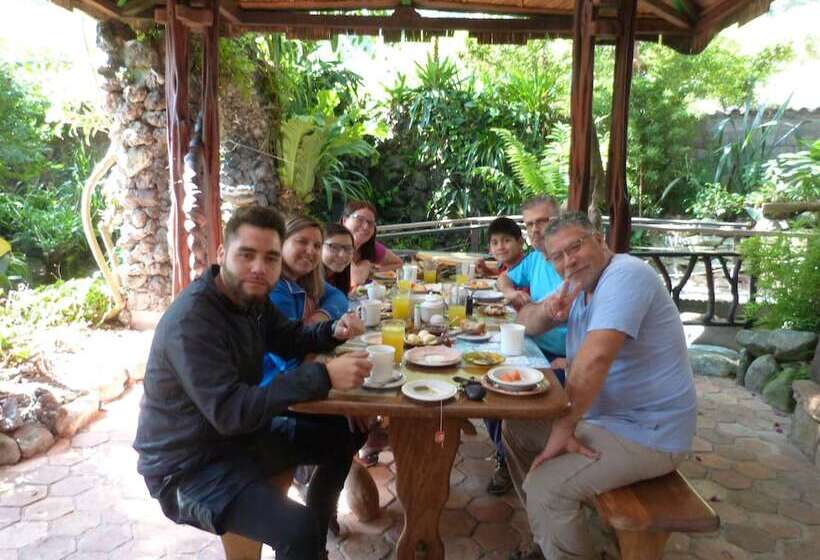 مسافرخانه Isla De Baños Hosteria Y Spa