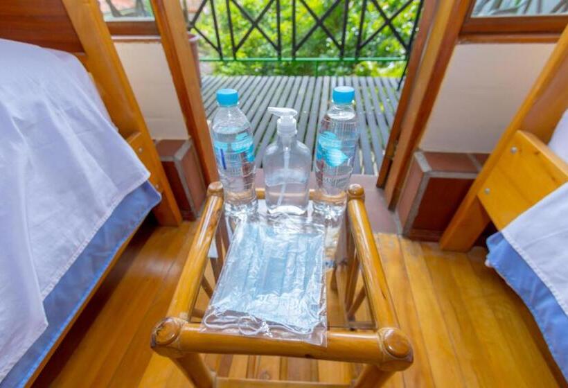 مسافرخانه Isla De Baños Hosteria Y Spa