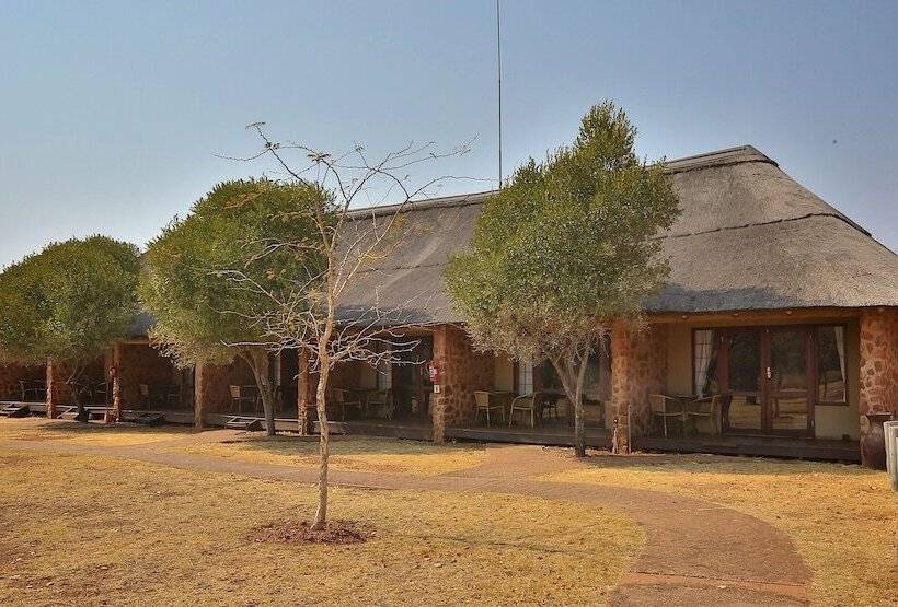 فندق Mangwa Valley Game Lodge & Spa