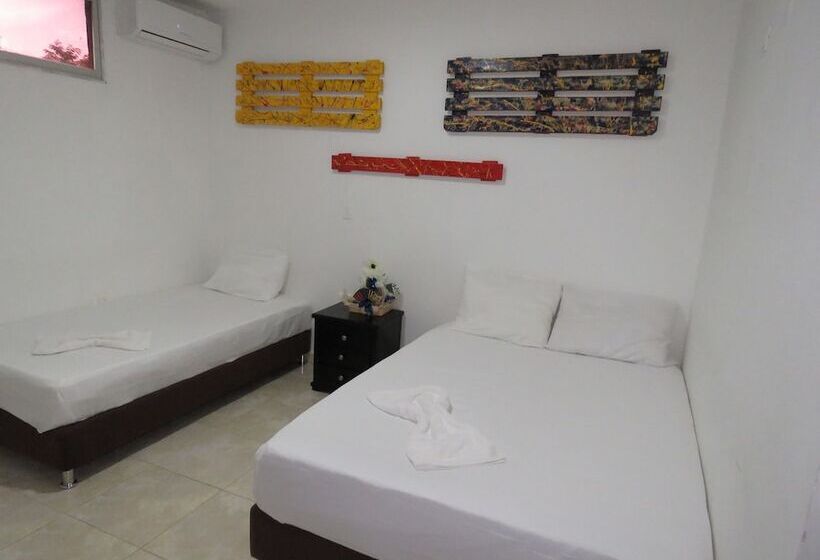 هتل Progreso Plaza