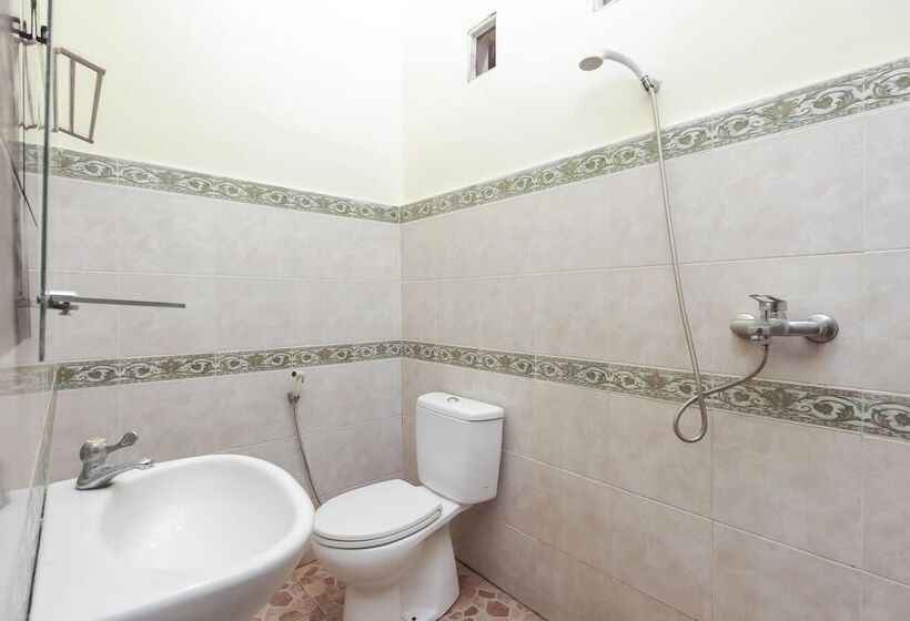 בית מלון כפרי Reddoorz Near Iain Palangkaraya