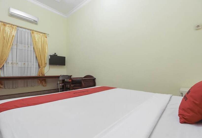 בית מלון כפרי Reddoorz Near Iain Palangkaraya