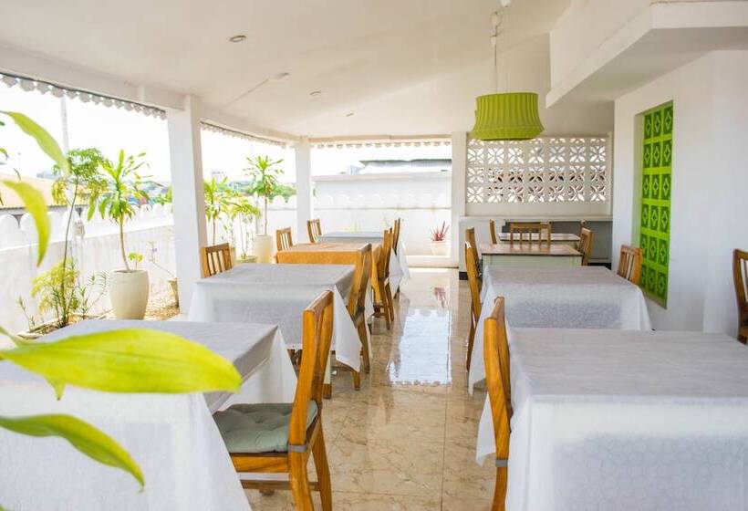 هتل Stonetown View