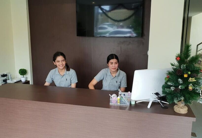 هتل Top Hostel Samui