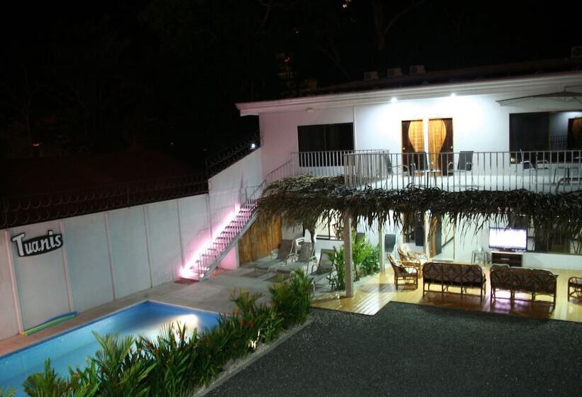 Hotel Tuanis Apart