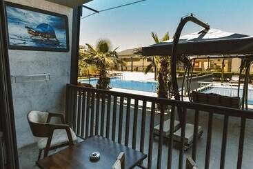 Kosa Otel çeşme