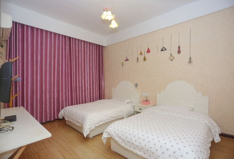 Aishang Hostel