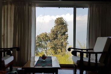 Es Deurali Resort