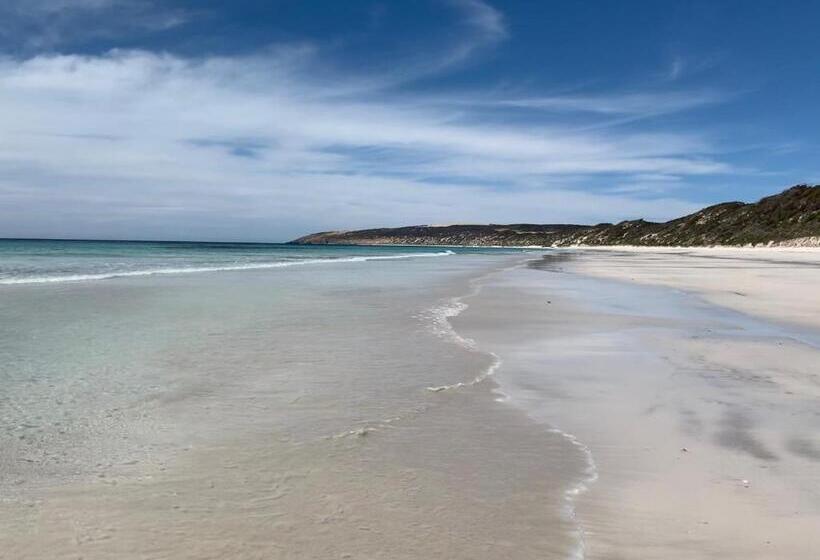 Emu Bay Holiday Homes
