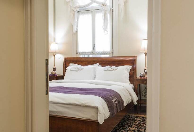 هتل 1905 Boutique