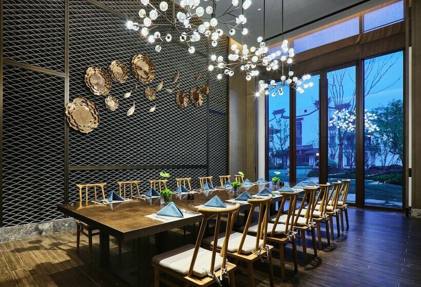 ホテル Crowne Plaza Wuxi Lake View By Ihg