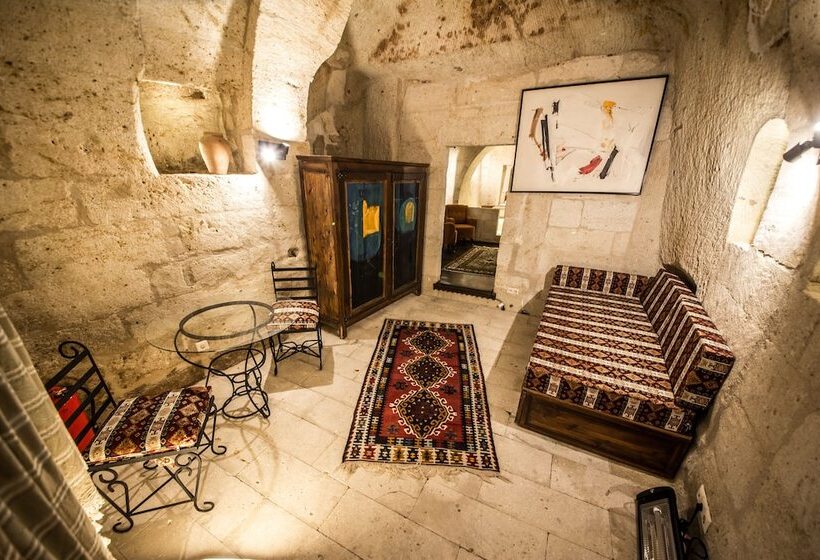 هتل Harkasos Cave
