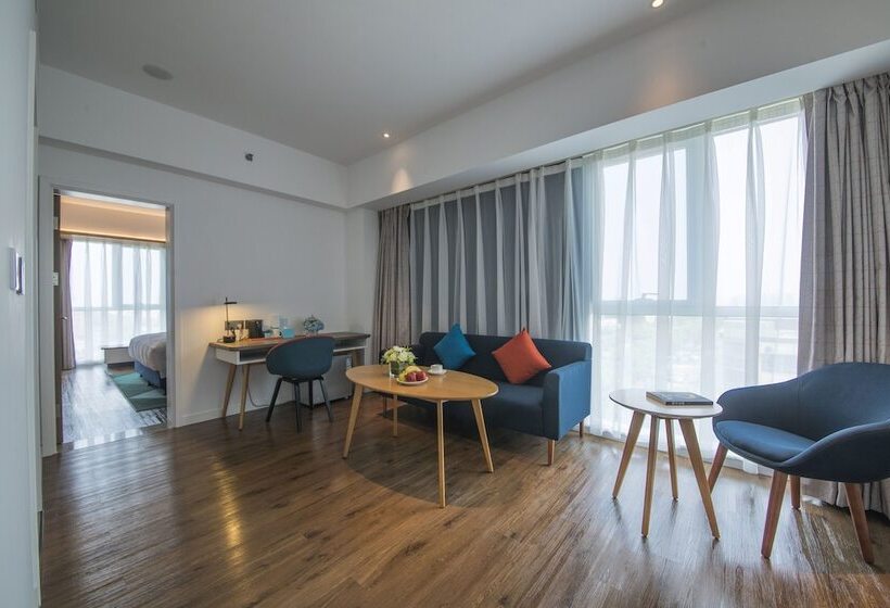 هتل Holiday Inn Express Qingdao Chengyang Central, An Ihg