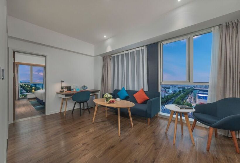 هتل Holiday Inn Express Qingdao Chengyang Central, An Ihg