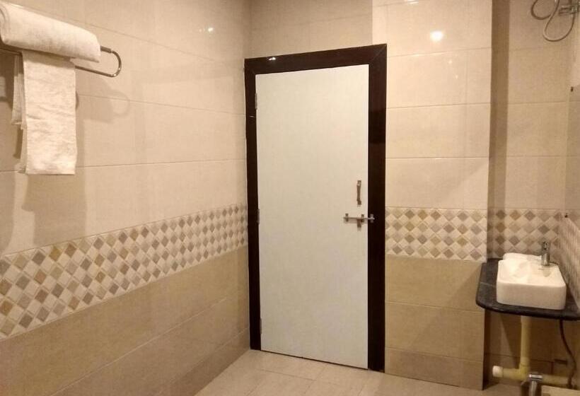 فندق Jk Rooms 126 Parashar Legacy   Opp Railway Station