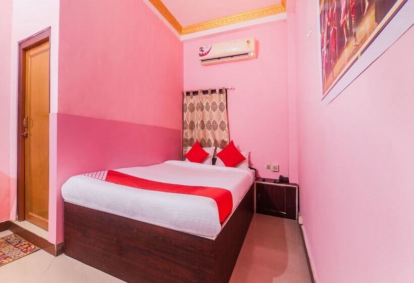 هتل Kanika Inn By Oyo Rooms