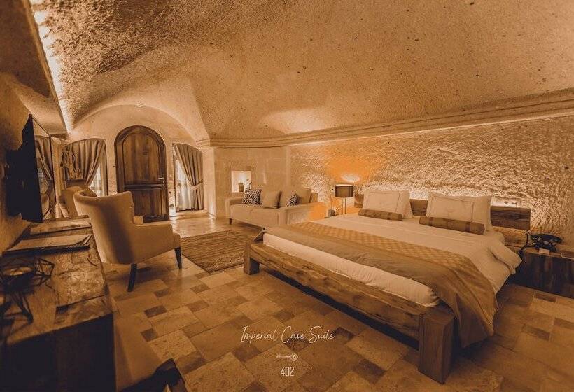 هتل Nino Cave Suites