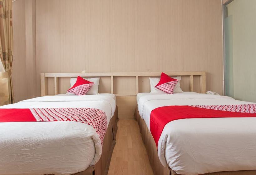 هتل Sejati By Oyo Rooms