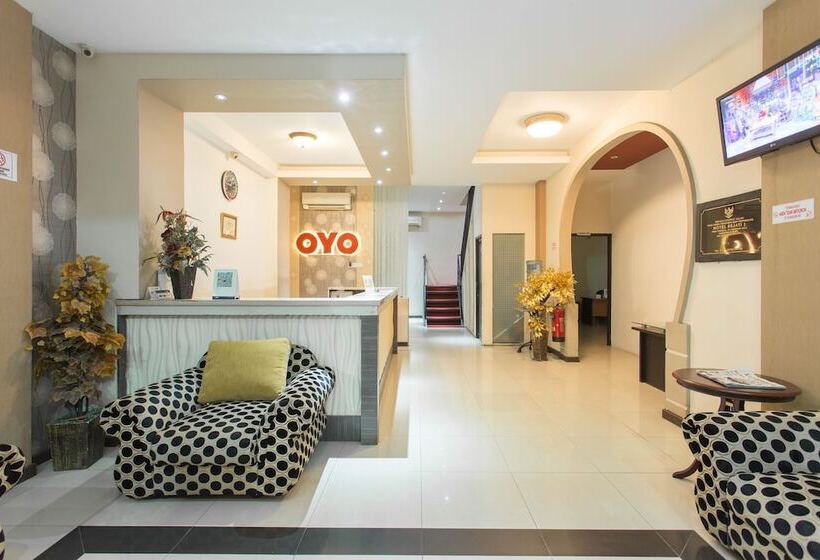 هتل Sejati By Oyo Rooms