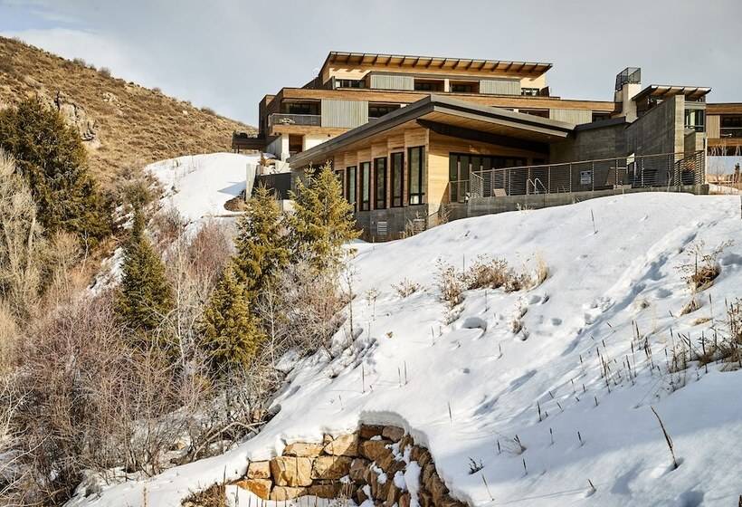 בית מלון כפרי The Lodge At Blue Sky, Auberge Resorts Collection