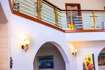 هتل Whyte View Lodge
