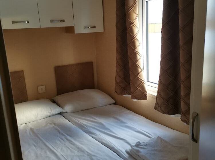 호스텔 Lundhøgda Camping Og Motell