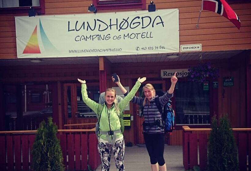 فندق صغير Lundhøgda Camping Og Motell