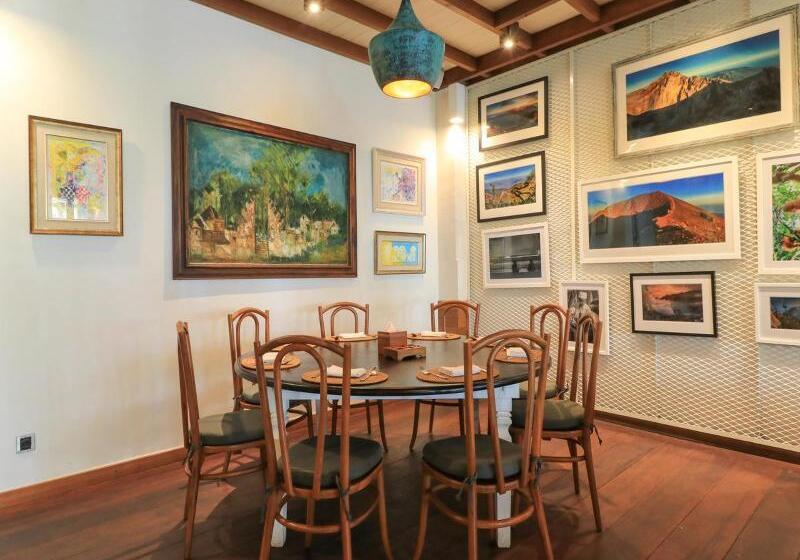 تختخواب و صبحانه Diatas By Art Cafe Bumbu Bali