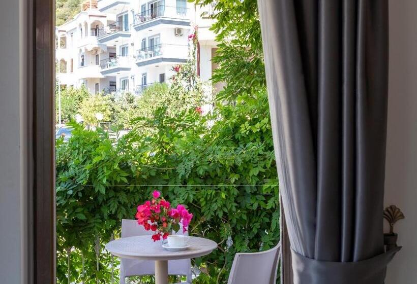 Cedrus Suites