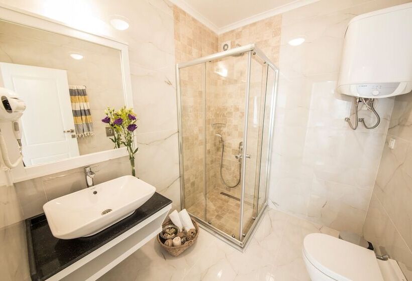 Cedrus Suites