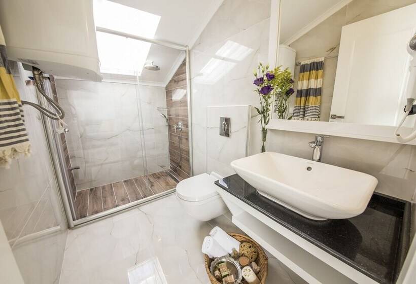 Cedrus Suites