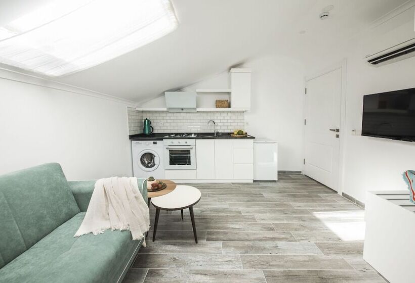 Cedrus Suites