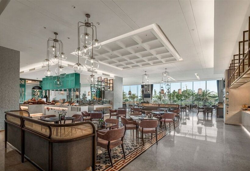 هتل Crowne Plaza Beihai Silver Beach, An Ihg