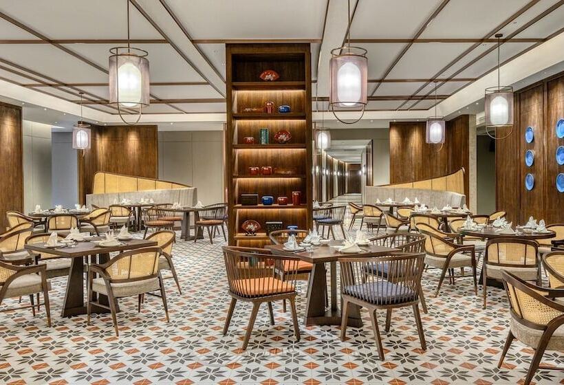 هتل Crowne Plaza Beihai Silver Beach, An Ihg