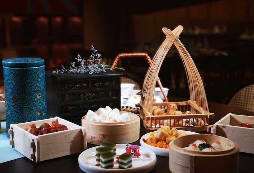 هتل Crowne Plaza Beihai Silver Beach, An Ihg
